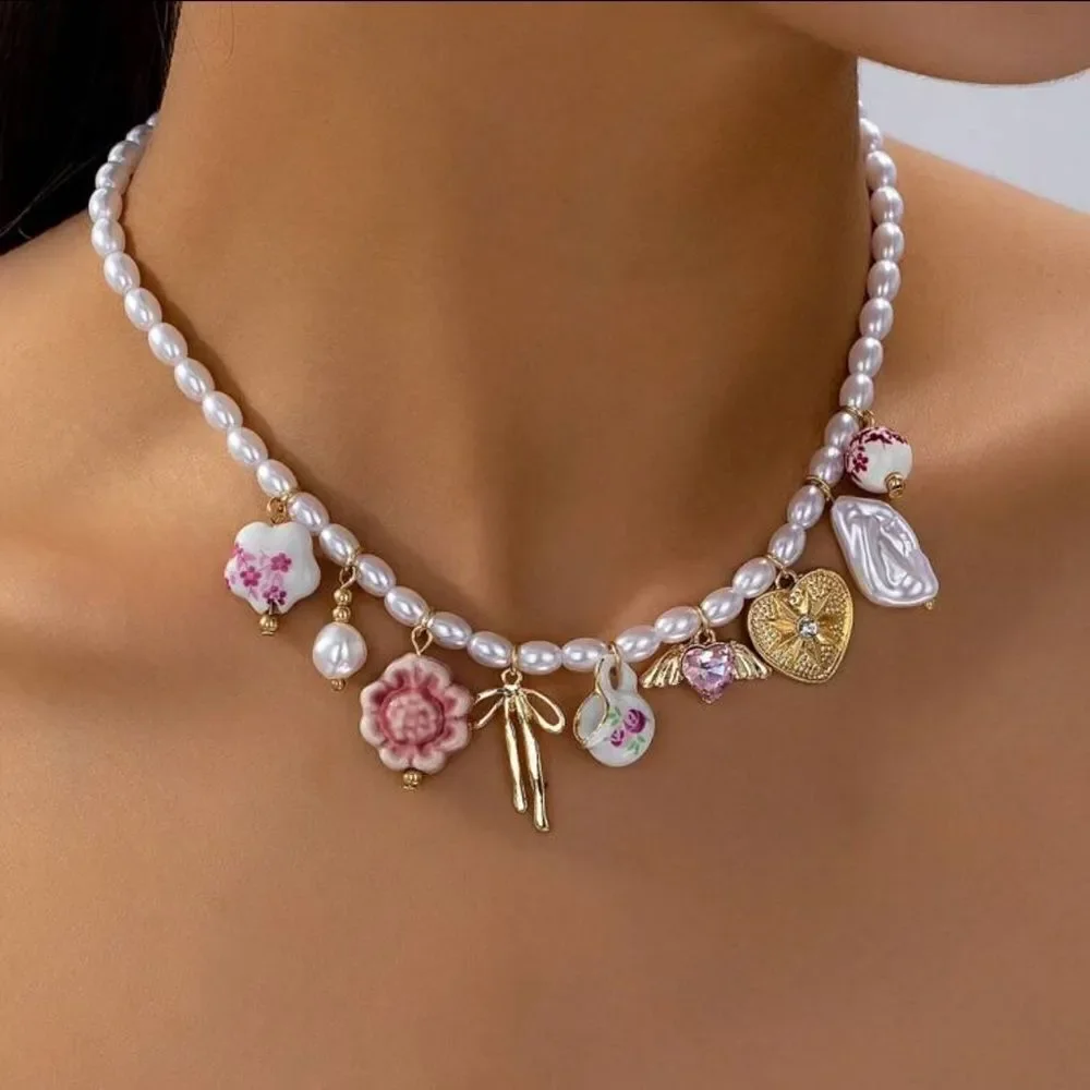Elegant Pearl Charm Necklace A1222